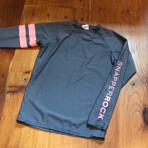SNAPPERROCK New Zealand 9-10 Gray/Pink Sun Shirt Girls Long Sleeve